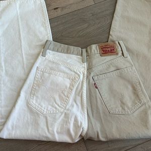 New color blocked Levi jeans size 27